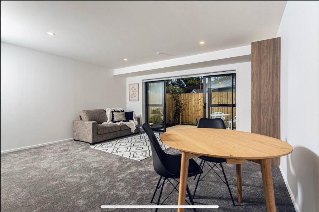 City Centre Apartment Close To Hagley Park 基督城 外观 照片